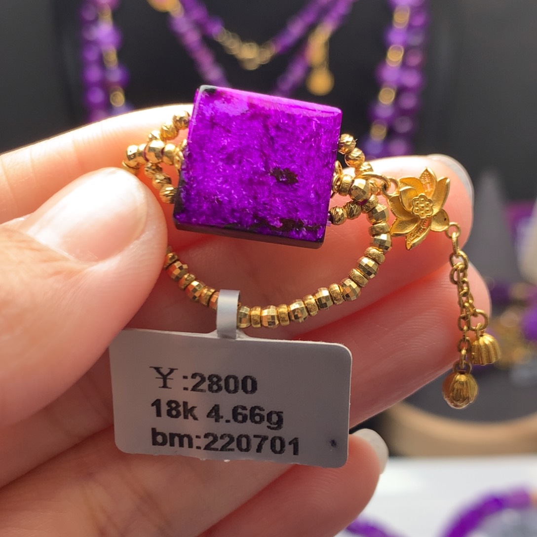 苏纪石（舒俱来）18K金镶嵌戒指