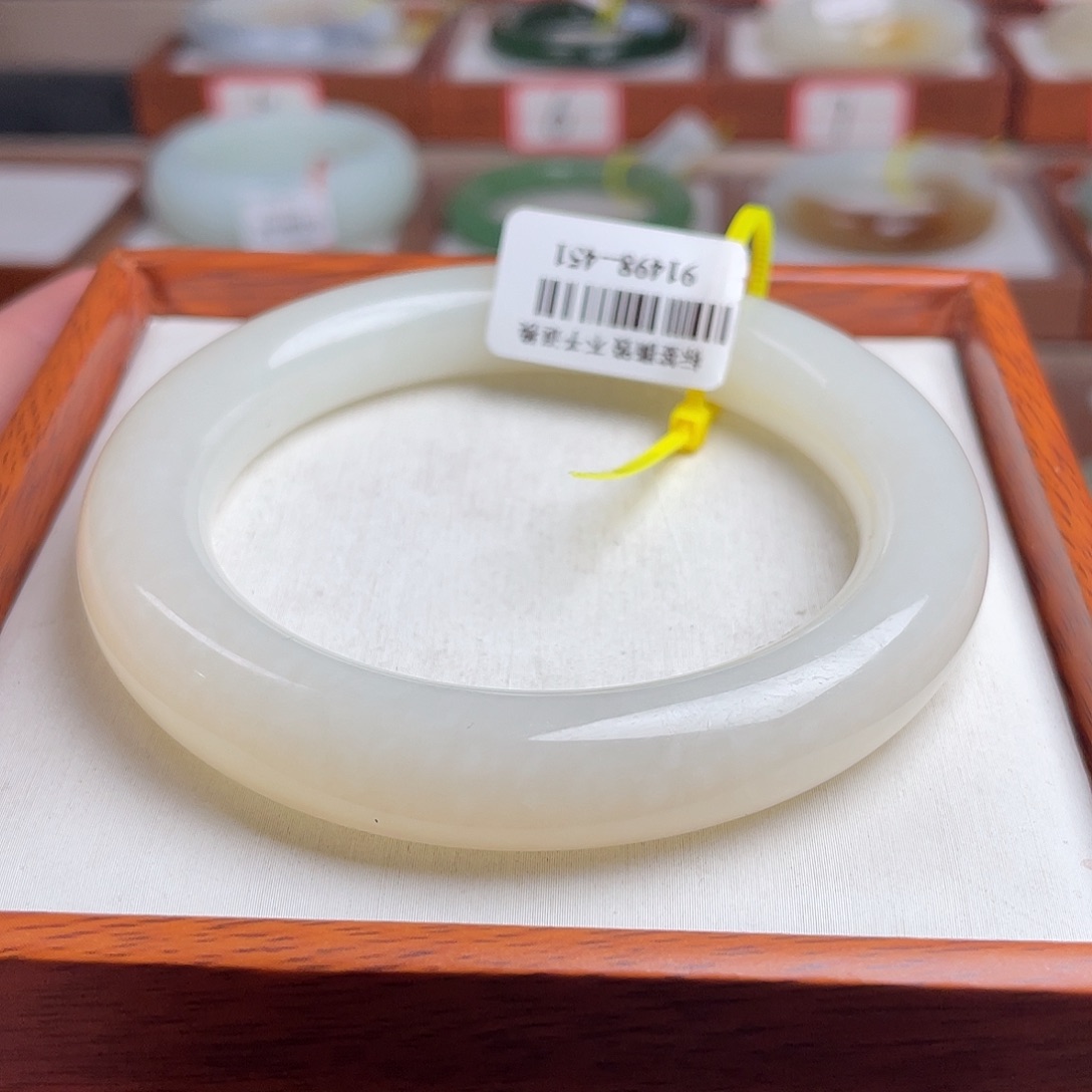 【闪购商品】和田玉未镶嵌手镯57