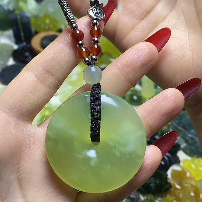 【闪购商品】蛇纹石玉颈饰未镶嵌