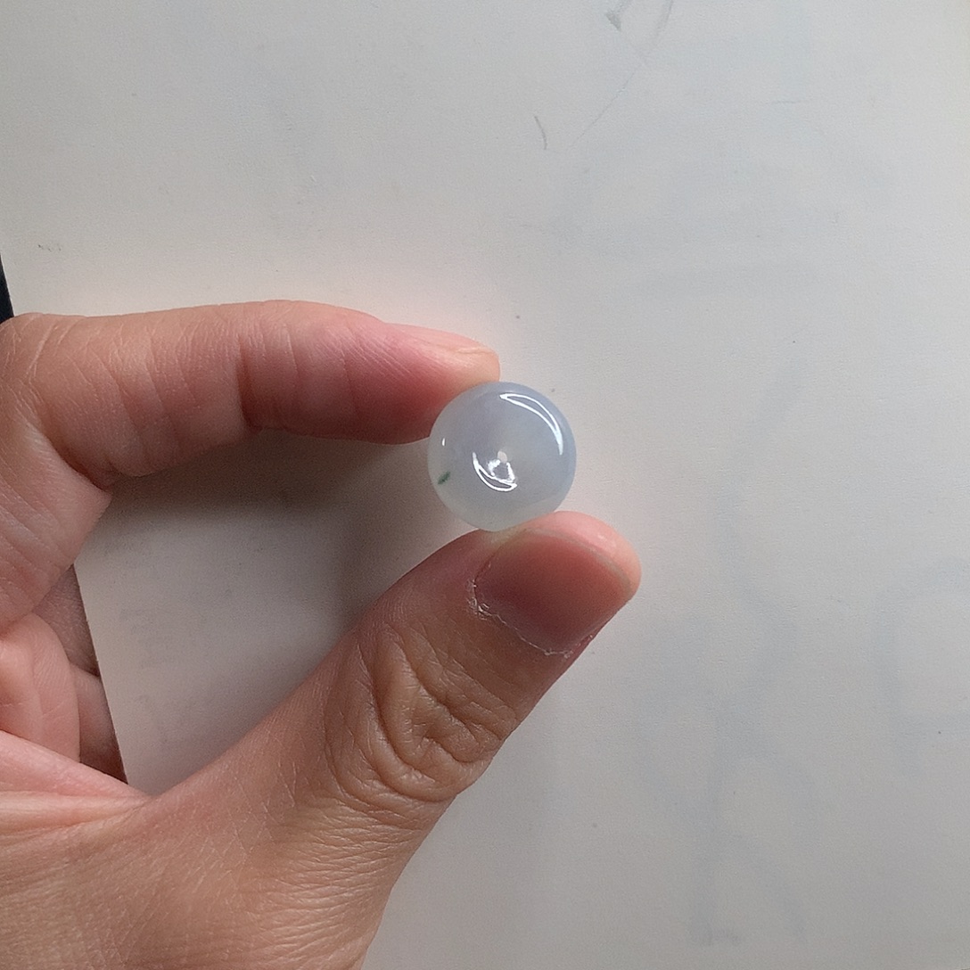 翡翠未镶嵌颈饰扣