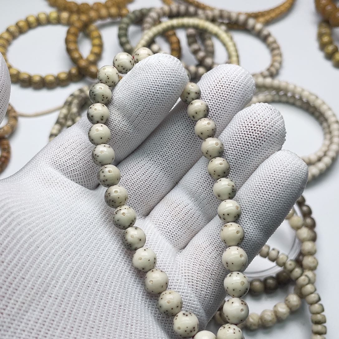 把件星月菩提绿包白8圆手持