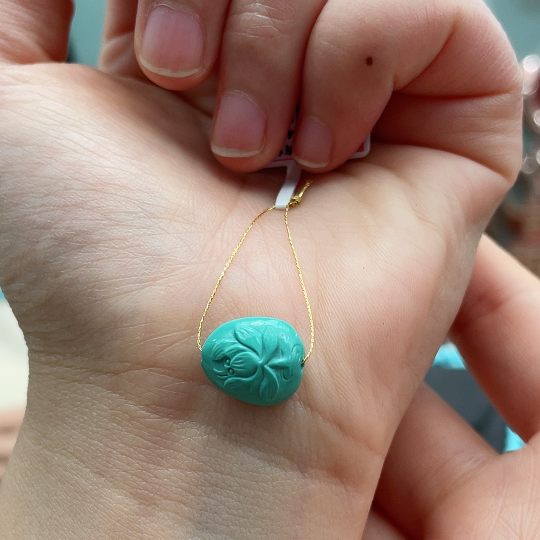 绿松石颈饰未镶嵌