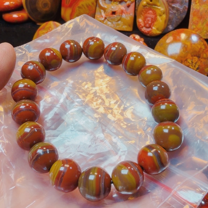 石***乐玛瑙/玉髓未镶嵌手链