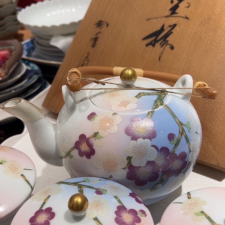 @***常瓷香香金银绘梅花壶一个巨美