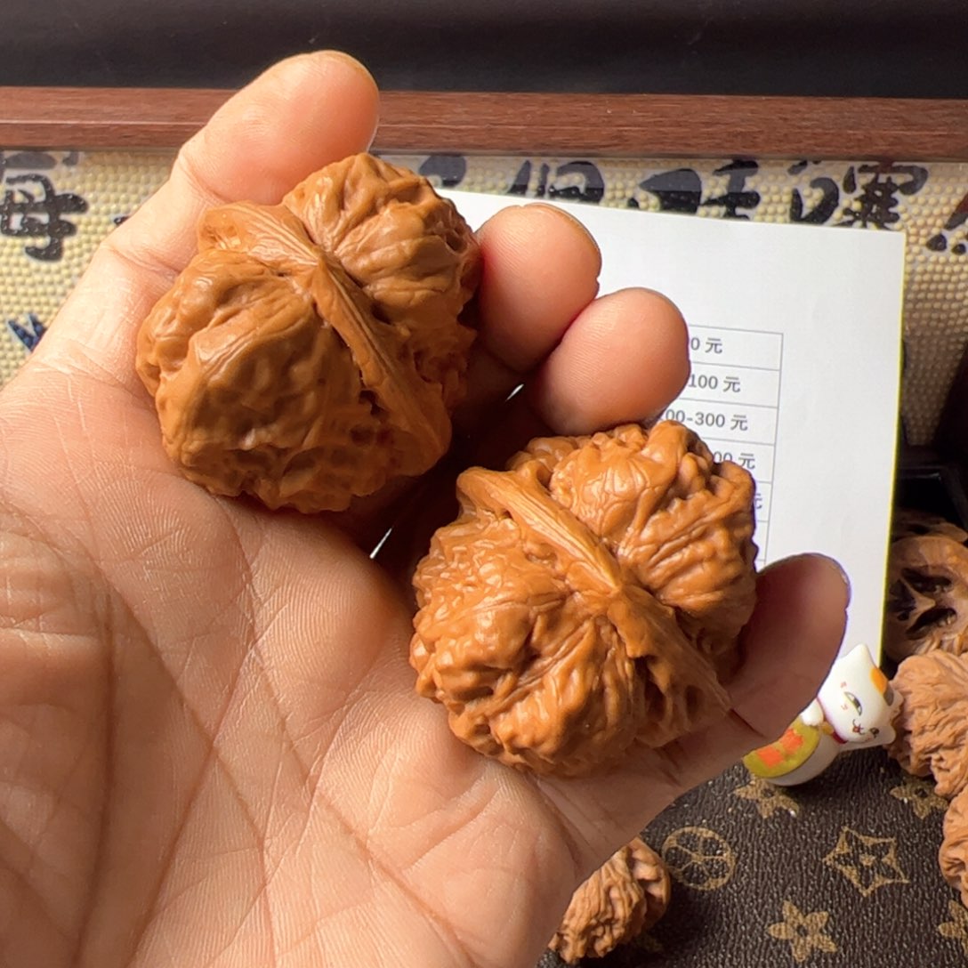 文玩核桃吊坠三角蛙45肚