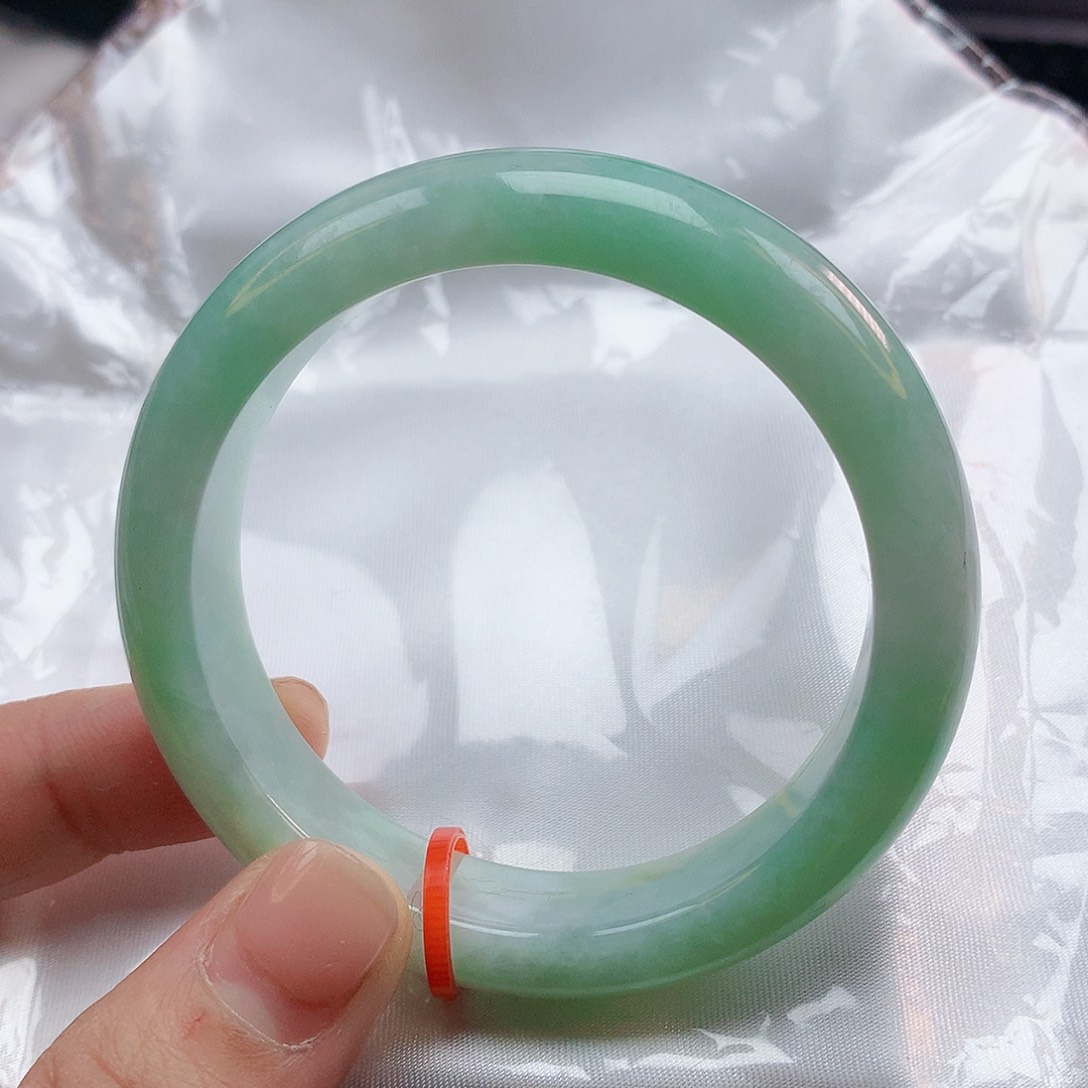 翡翠手镯未镶嵌51圈900171