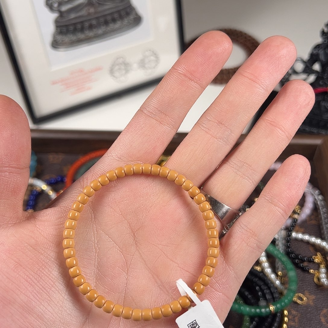 橄榄核吊坠溜达溜达玩