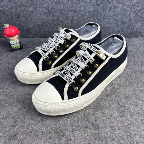99新 DIOR/迪奥 黑白字母系带休闲鞋 39码 YLP2287