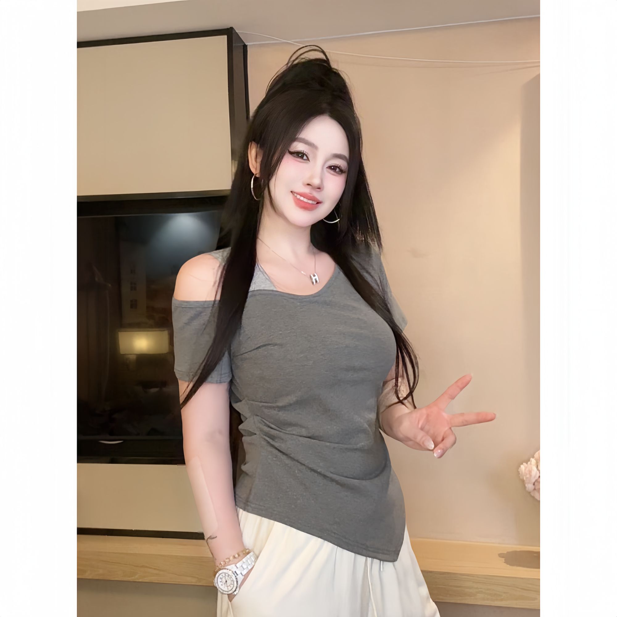 【晶晶】大码女装胖mm设计感不规则露肩上衣修身显瘦拼接T恤