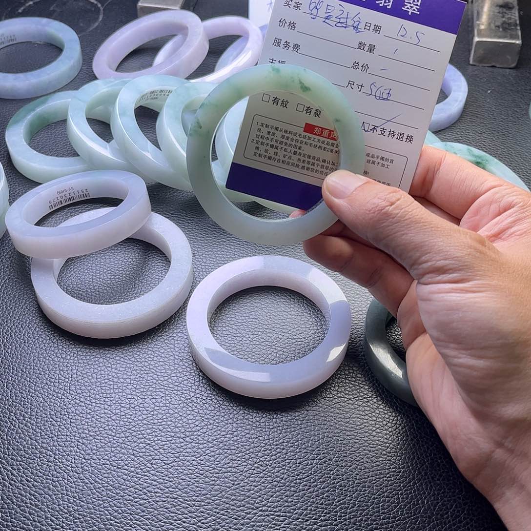 未镶嵌手镯定制翡翠皆**往