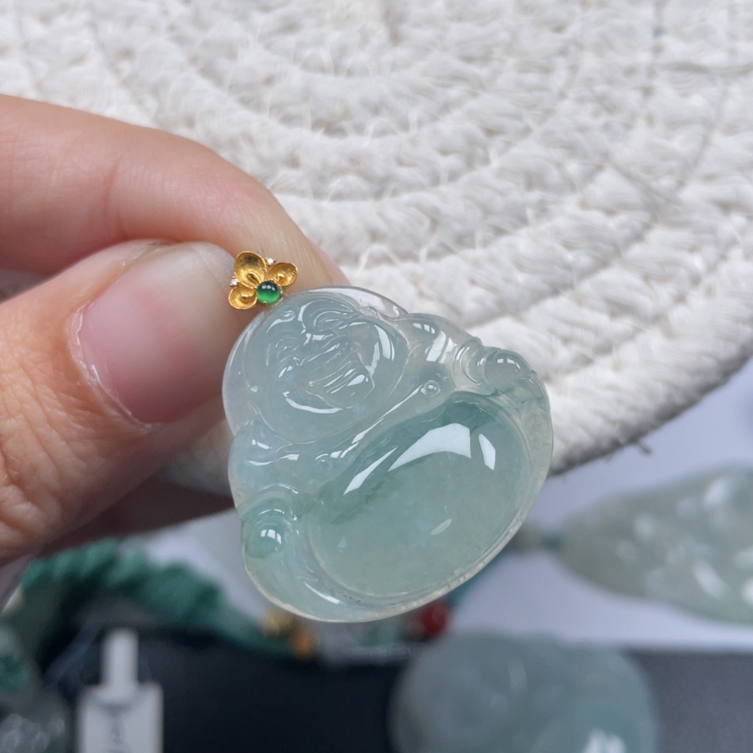 翡翠18K金镶嵌颈饰天然A货缅甸翡翠