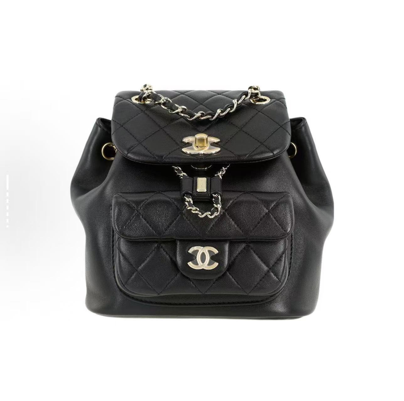 Chanel/香奈儿duma菱格纹设计皮穿链黑色双肩包