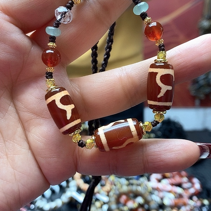 玛瑙/玉髓合金颈饰