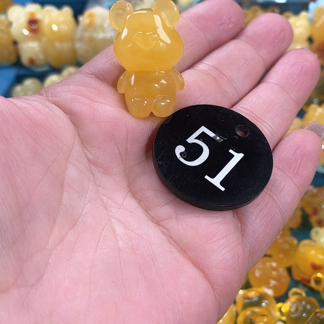 琥珀颈饰未镶嵌不**呢裸石