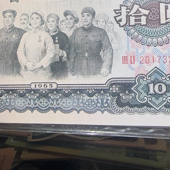 44000000000000000000