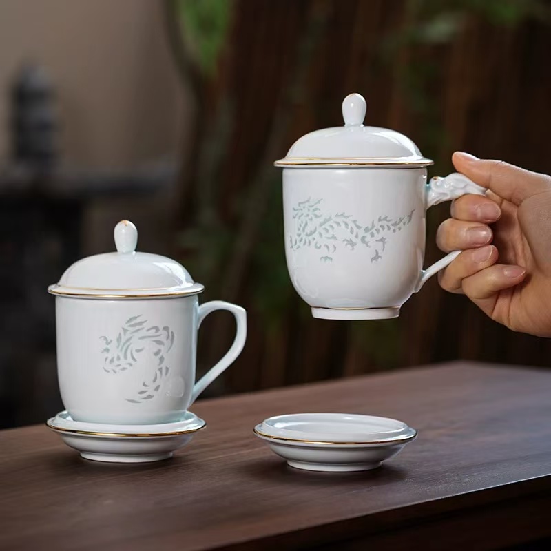 景德镇陶瓷茶杯带盖杯子家用大容量水杯高档办公室红梅瓷杯