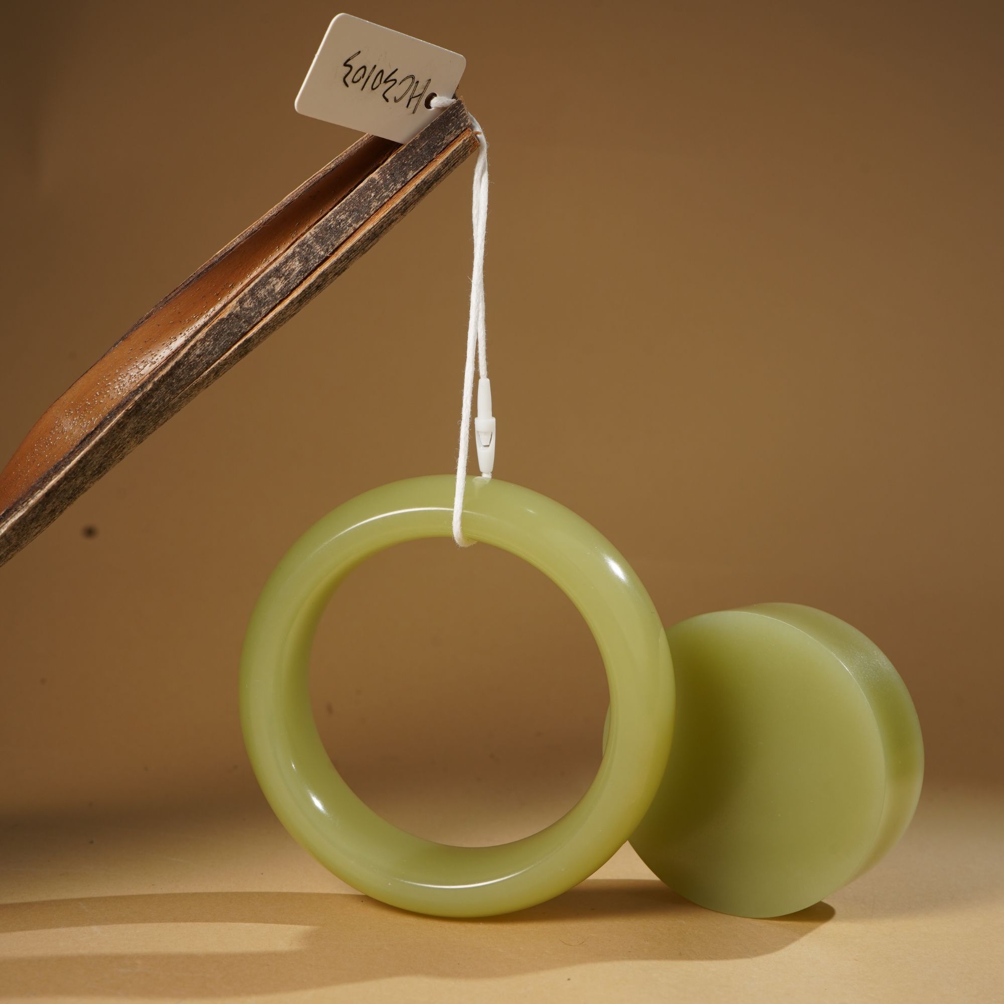 HC30103和田玉黄玉手镯和镯心59.7