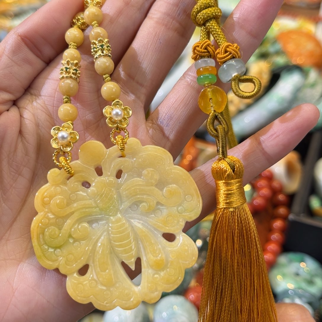 翡翠颈饰未镶嵌待编款