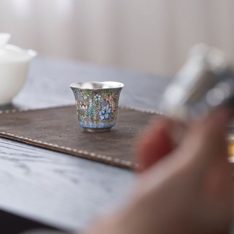 万花珐琅彩斗彩茶杯w2617