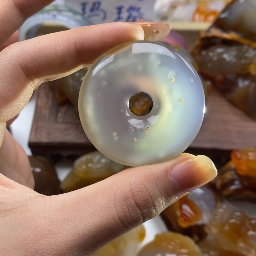 玛瑙/玉髓未镶嵌颈饰