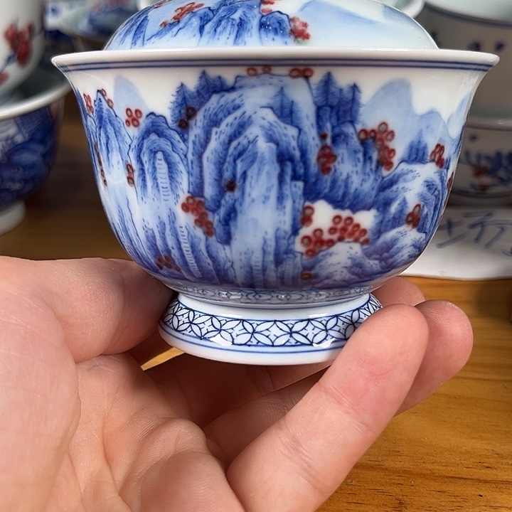 青花釉里红山水盖碗