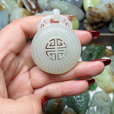 和田玉颈饰未镶嵌