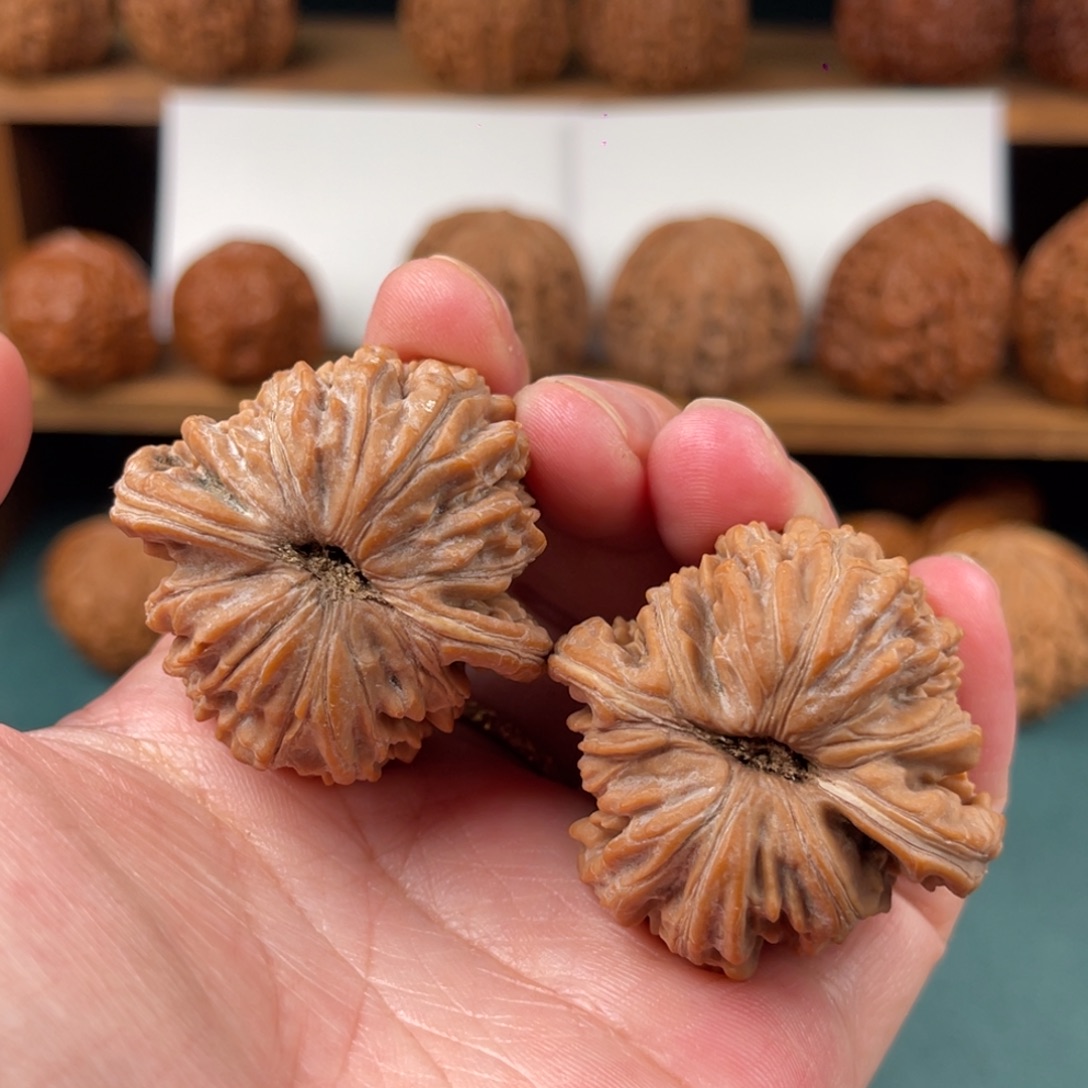 把件文玩核桃40尺平谷四座楼