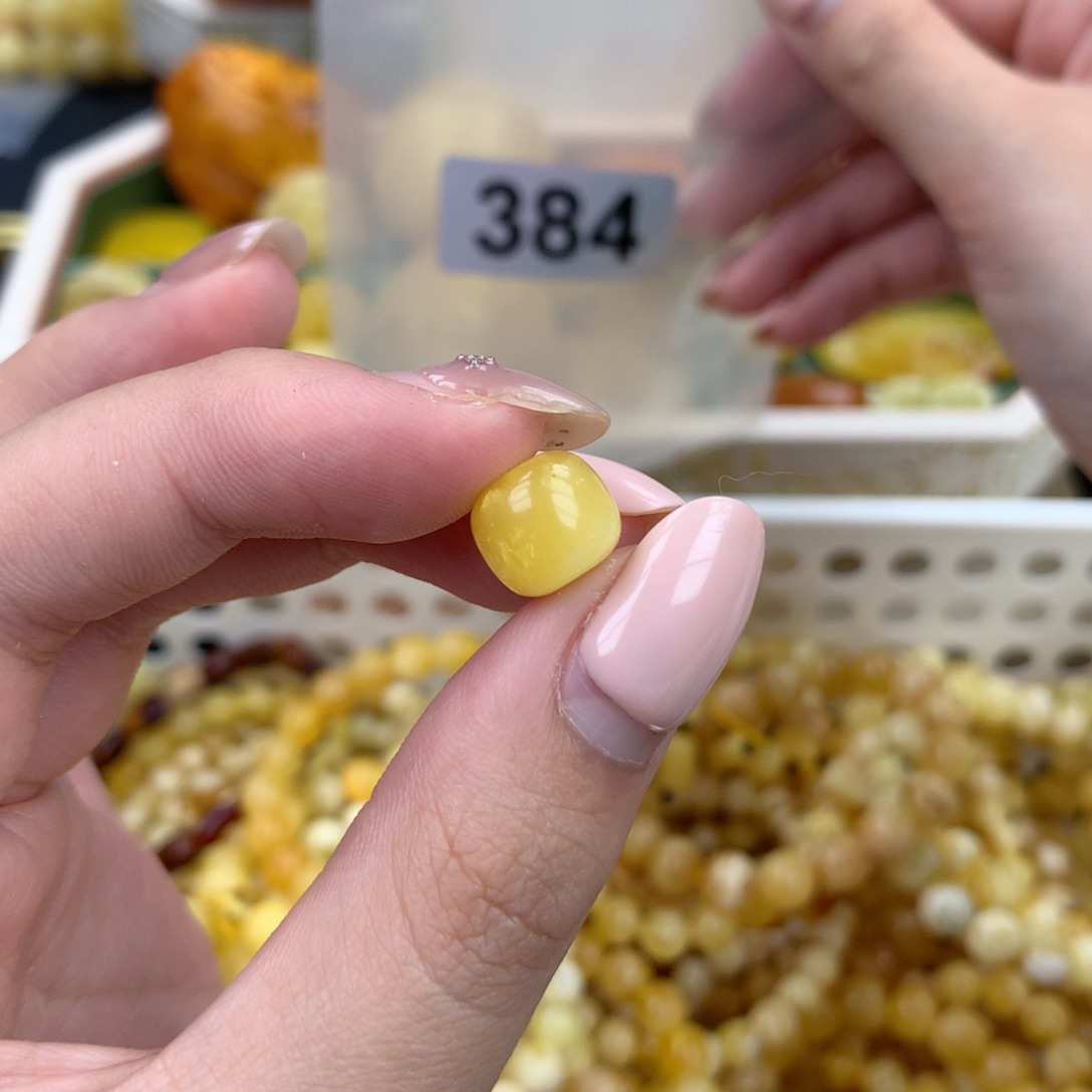 琥珀未镶嵌珠宝奇石