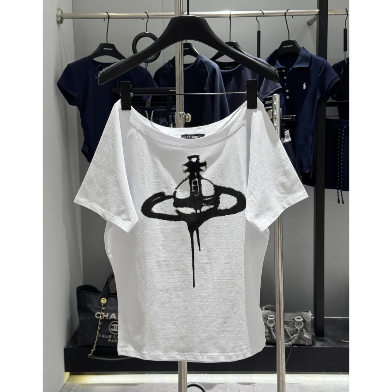 米SU【常规版土星印花一字肩T恤】2025夏季慵懒休闲百搭短袖