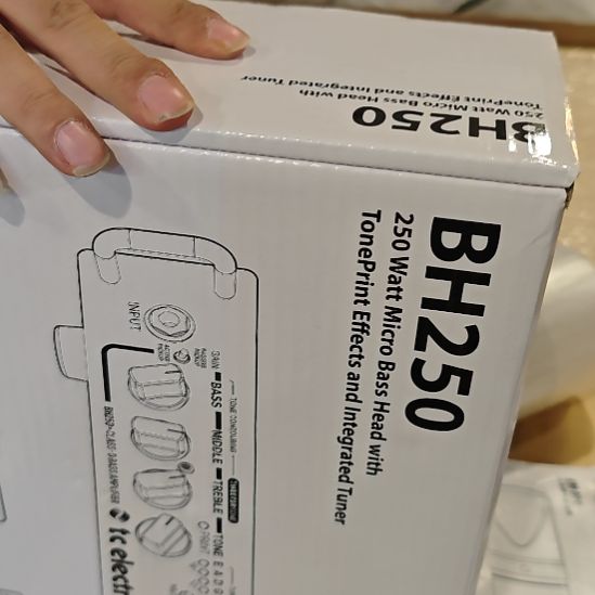 BH250bass箱头全新