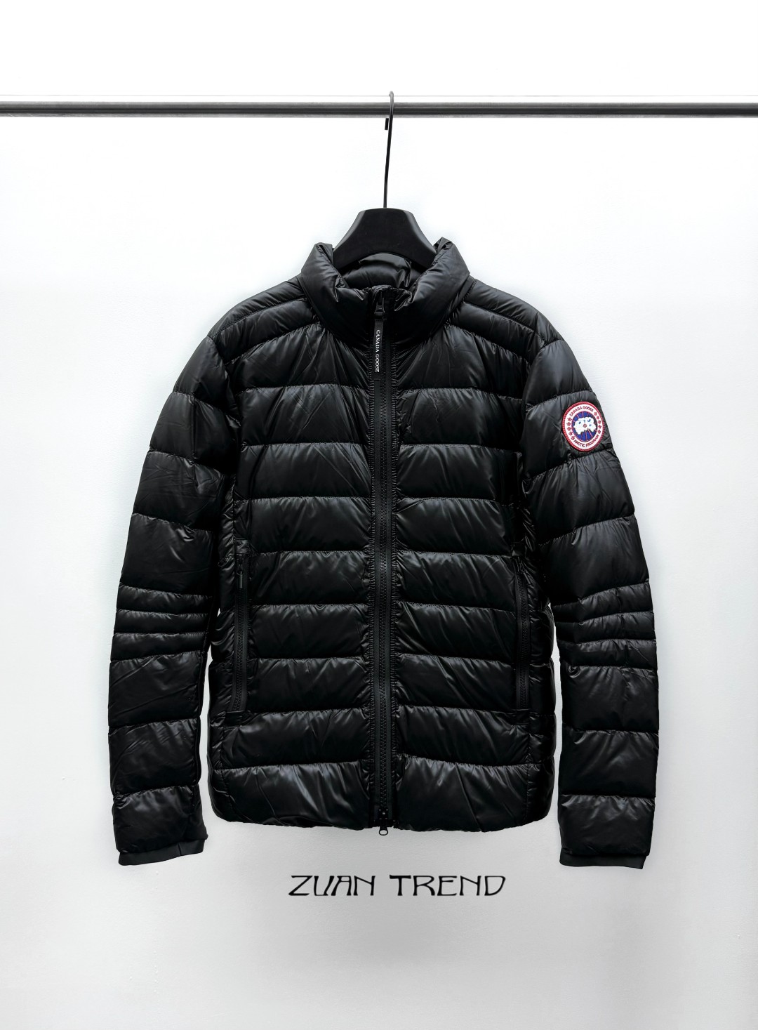 未使用 CANADA GOOSE 大鹅 Crofton系列红标立领拉链羽绒服 2228M