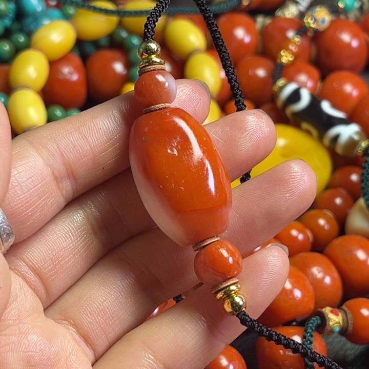 颈饰琉璃茂*琉璃…………..