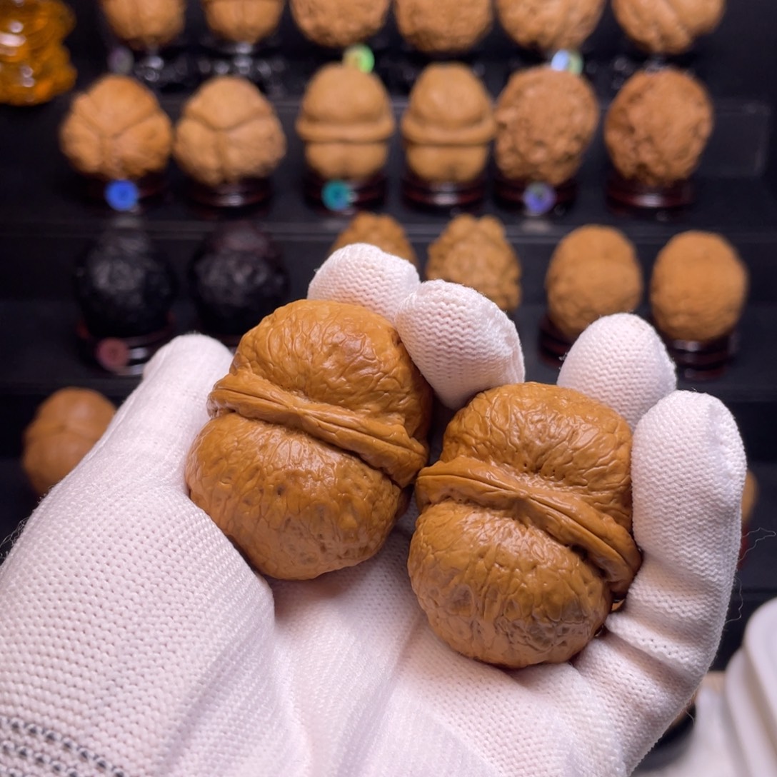 麦***鸭吊坠文玩核桃A6炸二