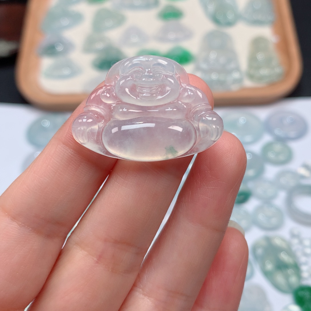 翡翠颈饰未镶嵌冰种飘花佛公