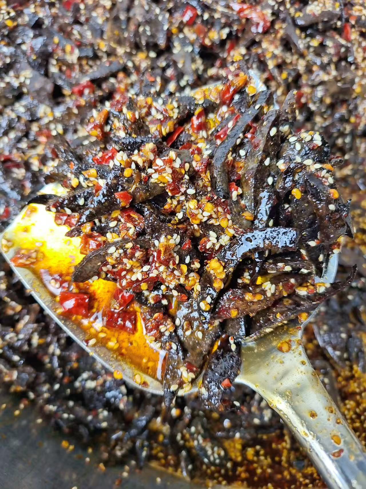 香辣猪沙肝开袋即食香辣猪盐贴休闲追剧小零食特色熟食