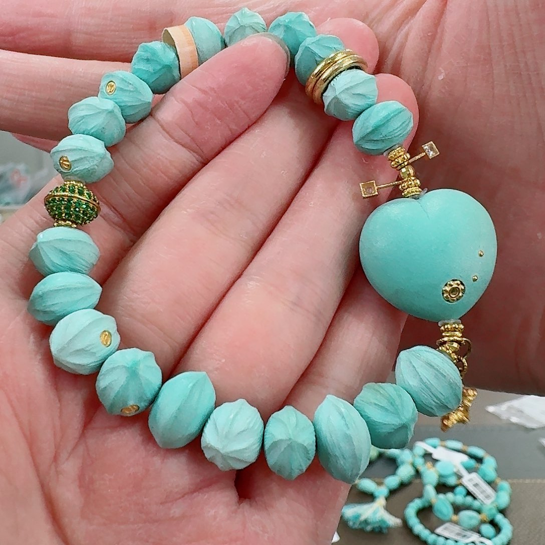 18K金镶嵌绿松石珠宝奇石