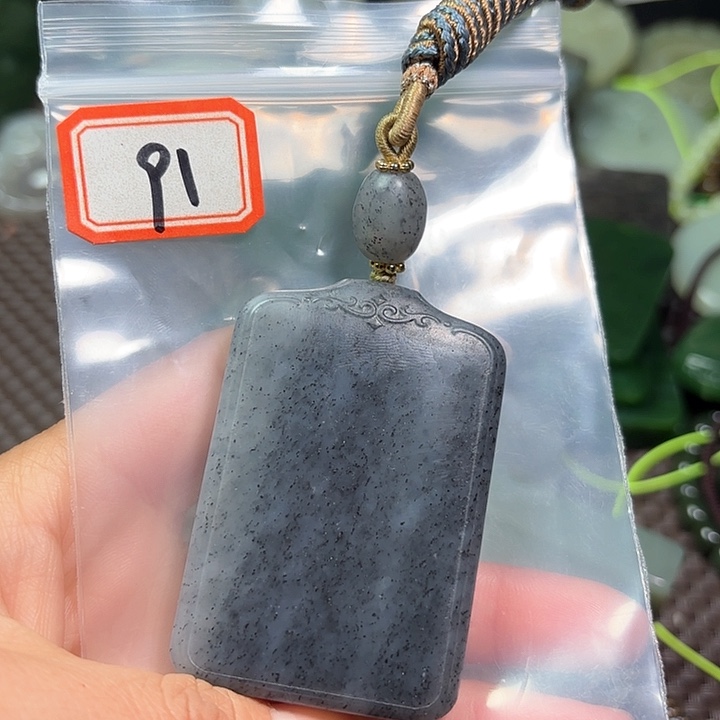 和田玉珠宝半成品未镶嵌长****）