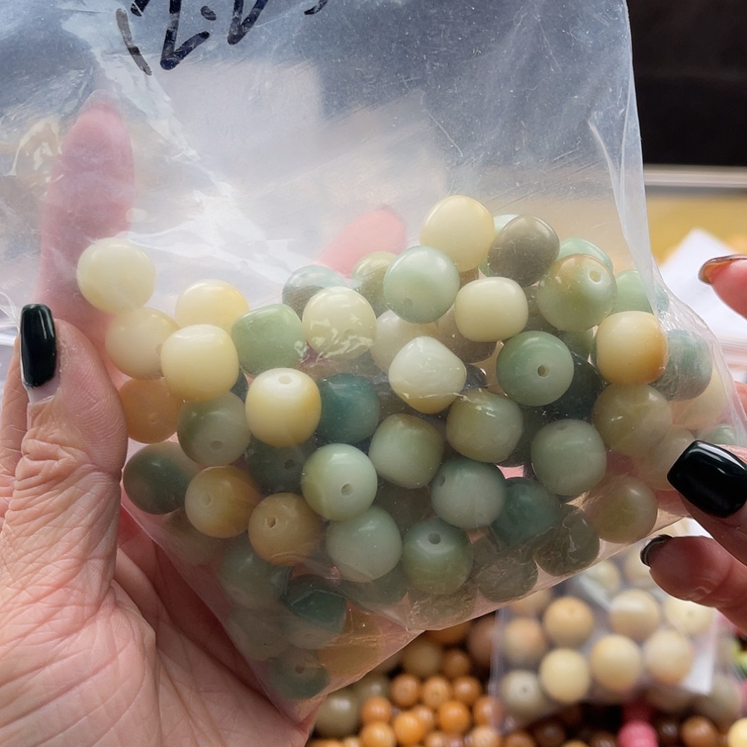 白玉菩提吊坠A/12mm/60颗锅底