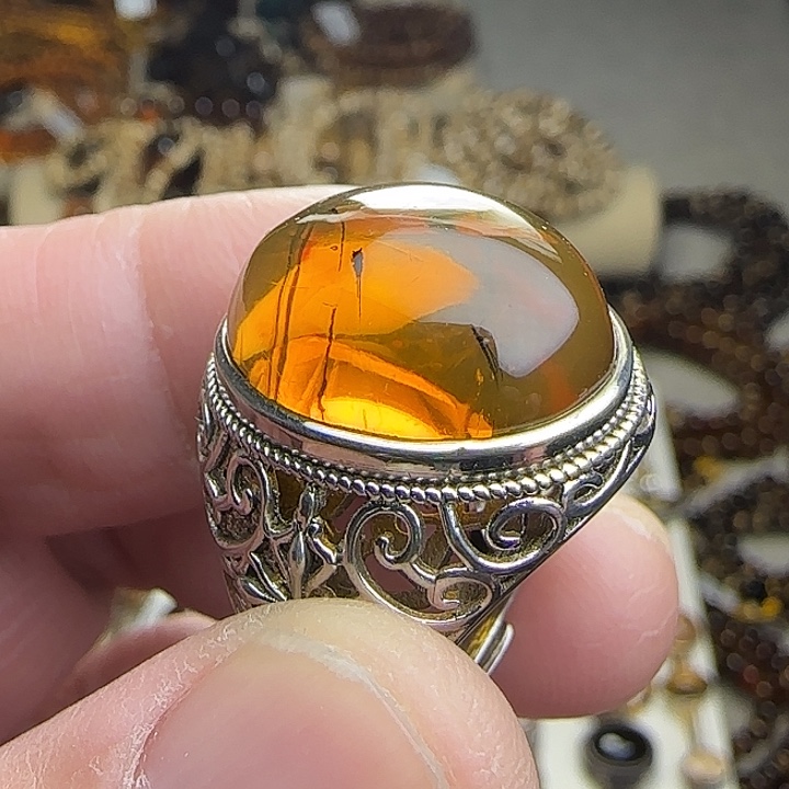 春***风琥珀未镶嵌颈饰抚顺金珀戒指