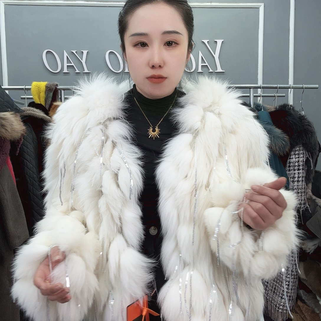 姚小妖家高端皮草