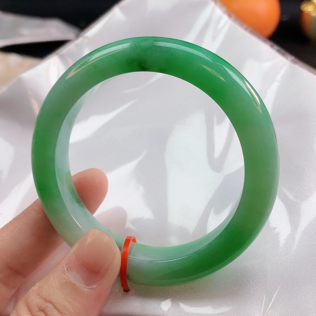 翡翠手镯未镶嵌54圈1783