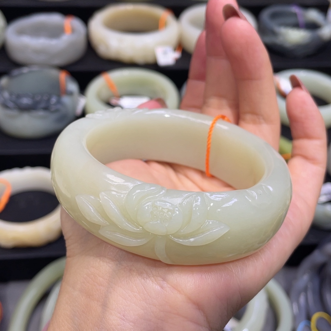 和田玉手镯未镶嵌55