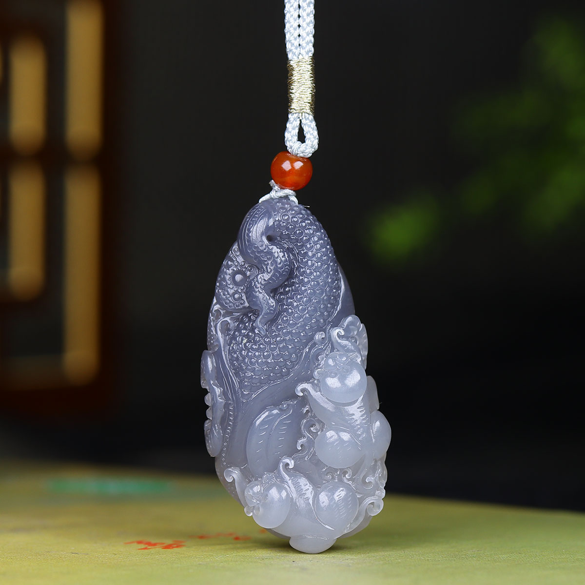 1206157和田玉烟紫灵猴献瑞