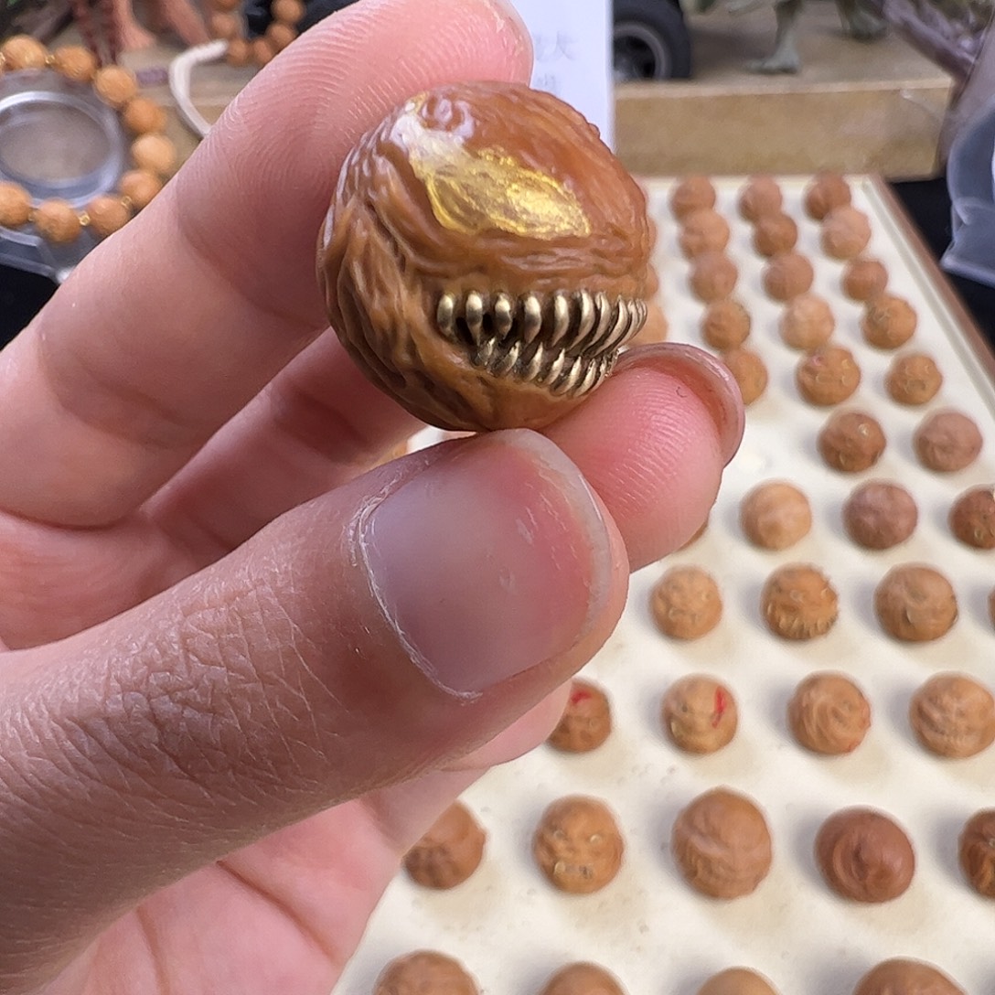 王***部猴头核桃吊坠16尺寸