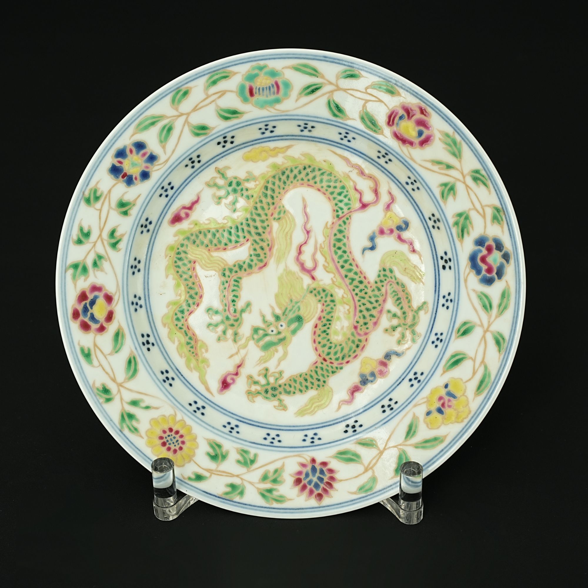 釉上五彩龙纹花卉盘