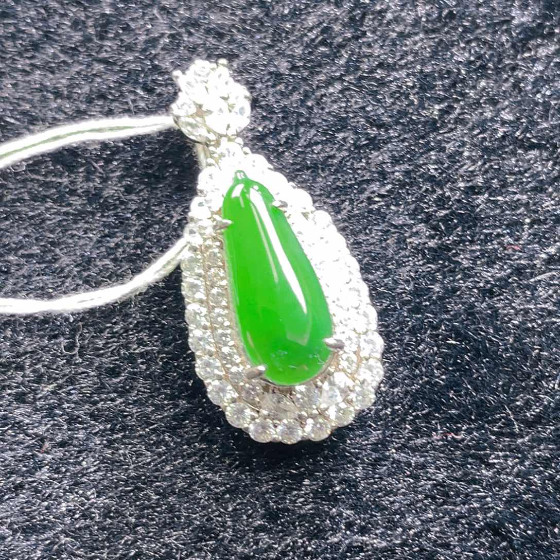 翡翠颈饰未镶嵌27，