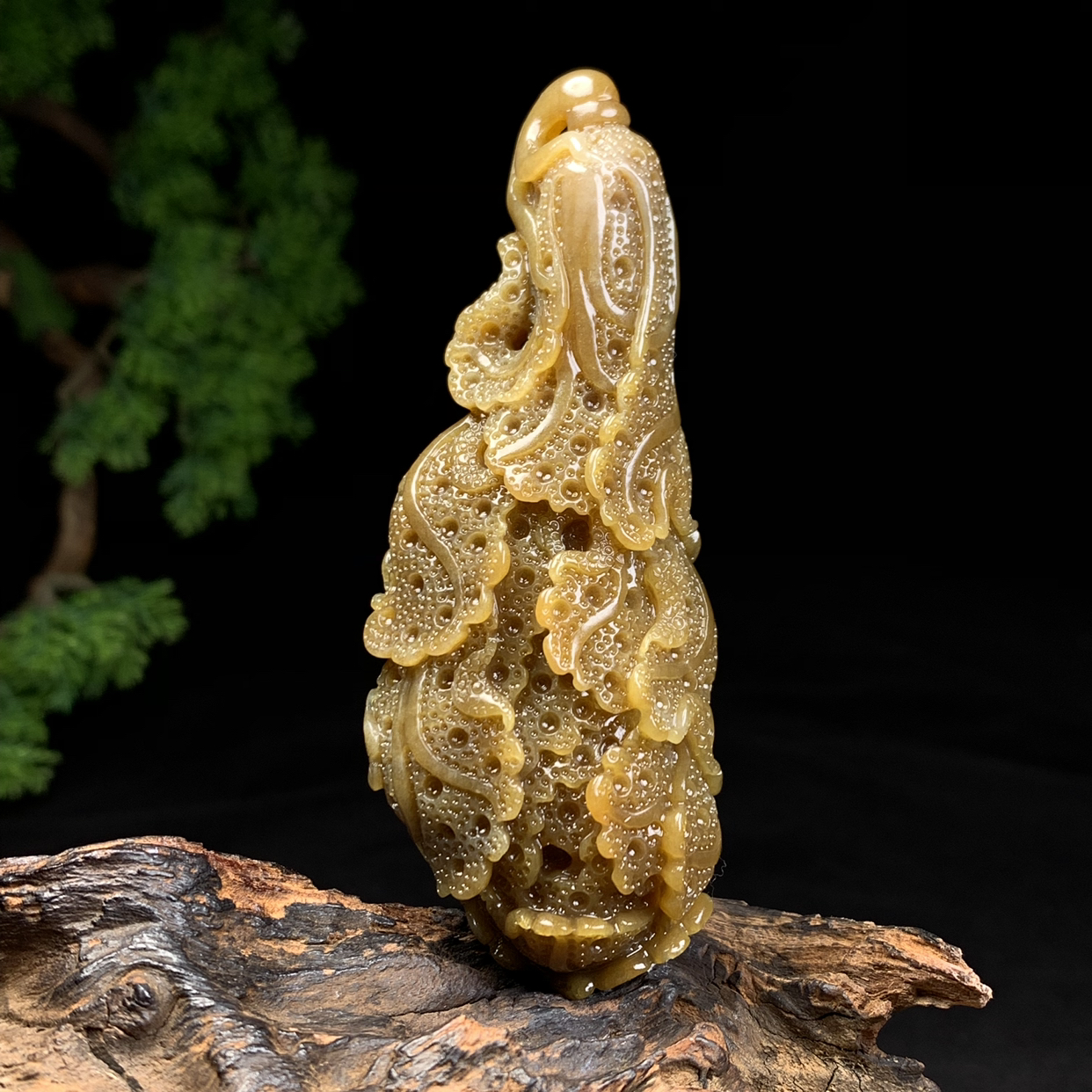 天然新疆和田玉白菜把件尺寸95*36*23重量80g