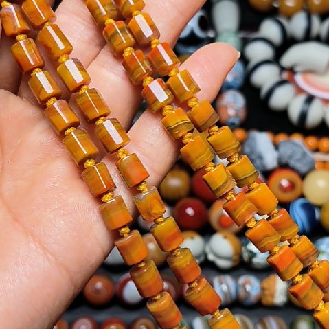 玛瑙/玉髓项链未镶嵌小***?宣化战国红108粒