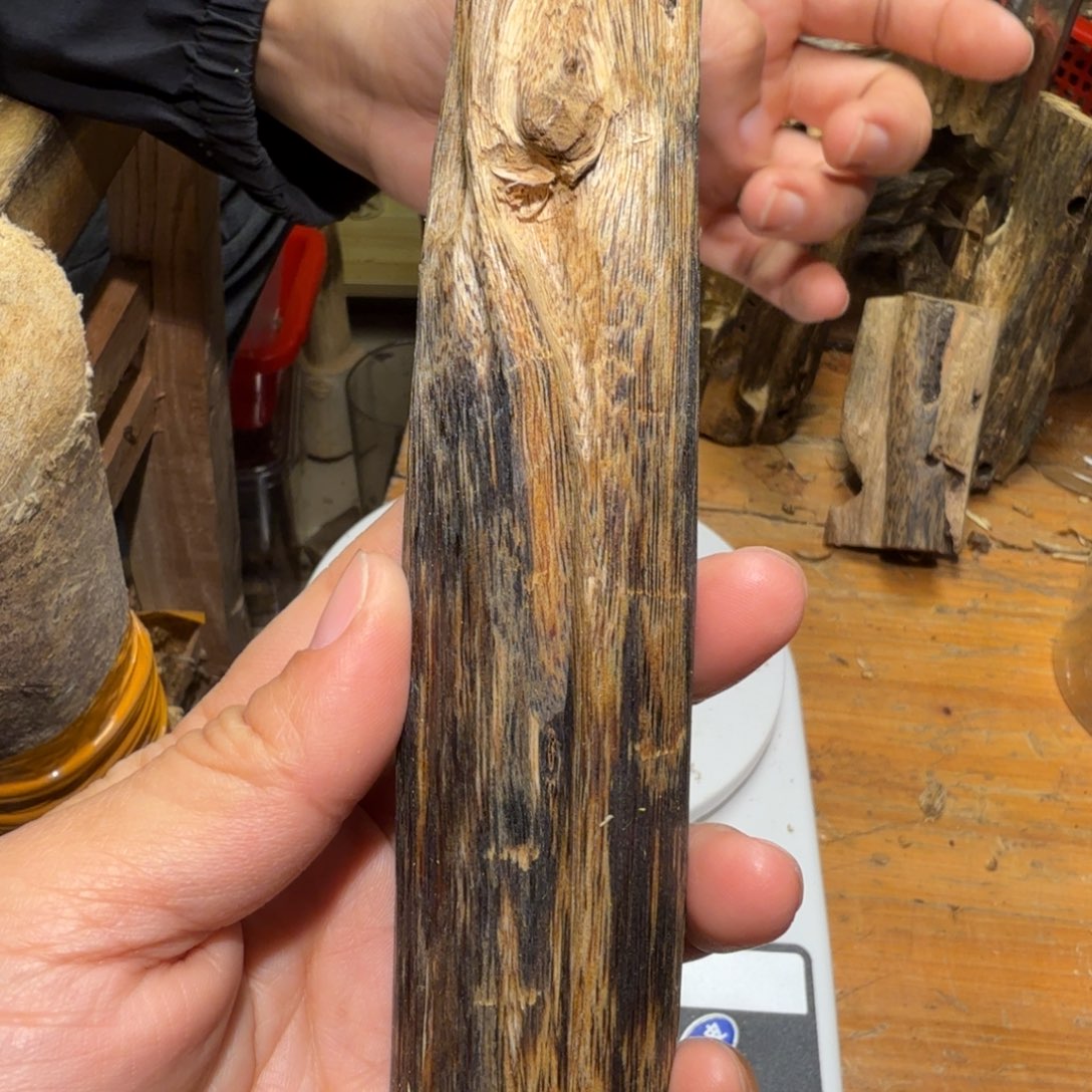 棋楠沉香白奇块料47克