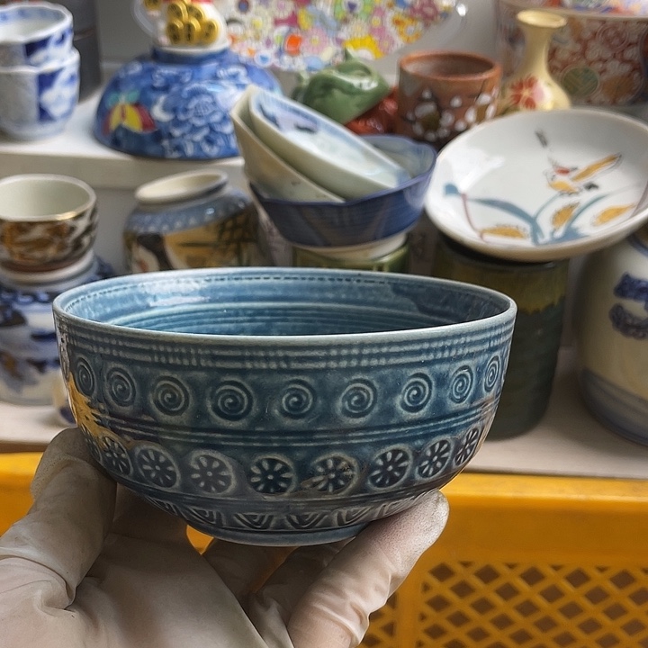 瓷片哈哈哈我要去买衣服